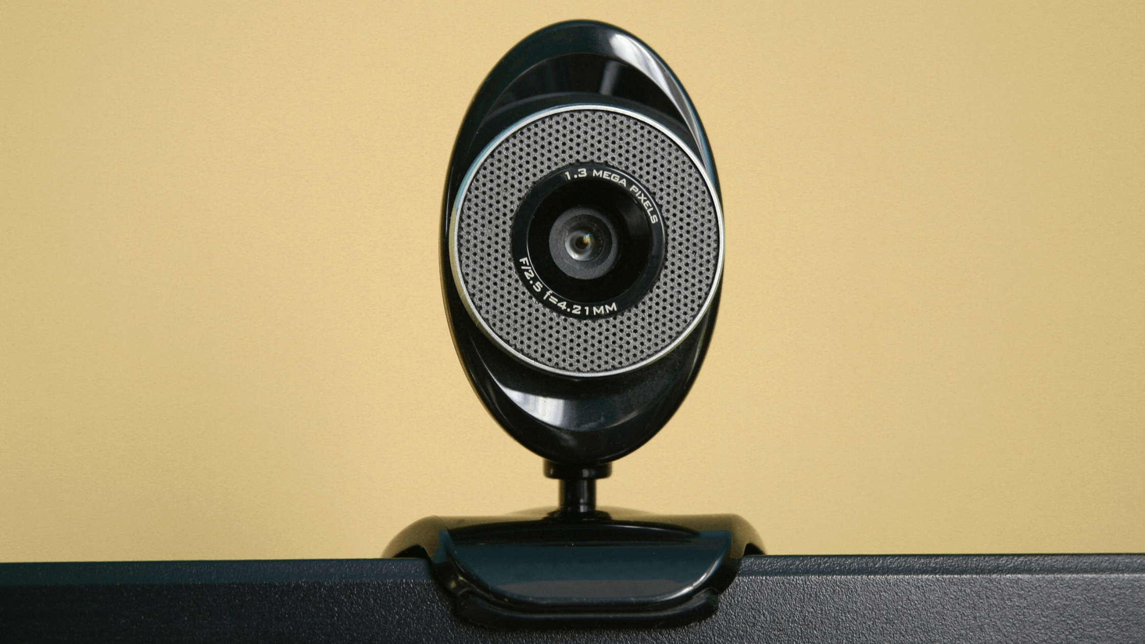Read more about the article The Best Webcams for Looking Brighter and Better 2022