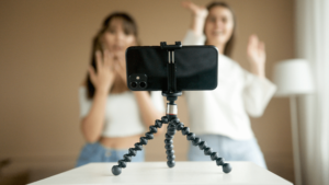 Read more about the article The Best Tripod for iPhones and Other Smartphones In 2022